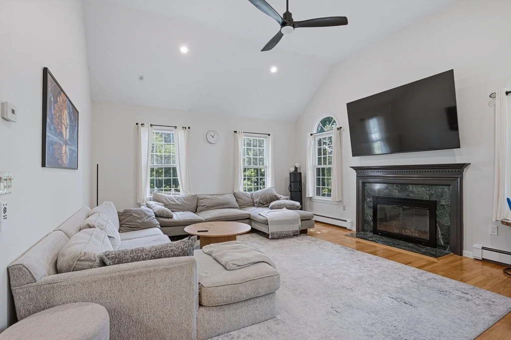 4 bed, 2 bath apartment for rent at 1565 West Unit 1, Wrentham — photo 10 of 37