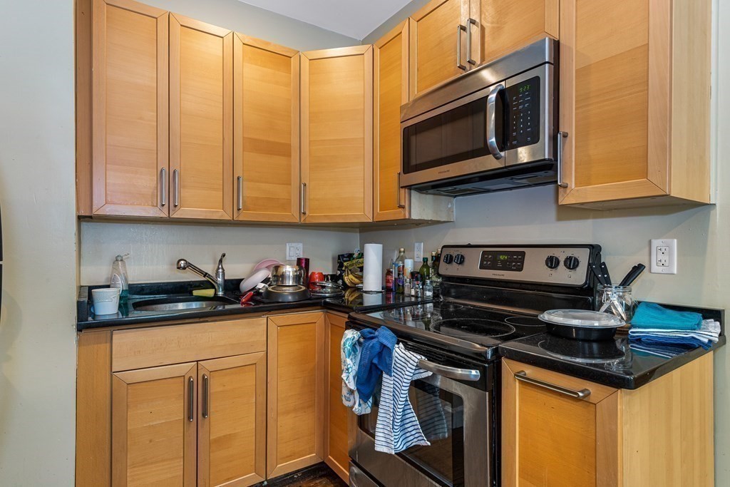 4 bed, 2 bath apartment for rent at 1566 Tremont St Unit 1, Mission Hill — photo 19 of 37