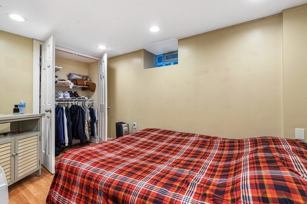 4 bed, 2 bath apartment for rent at 1566 Tremont St Unit 1, Mission Hill — photo 14 of 37