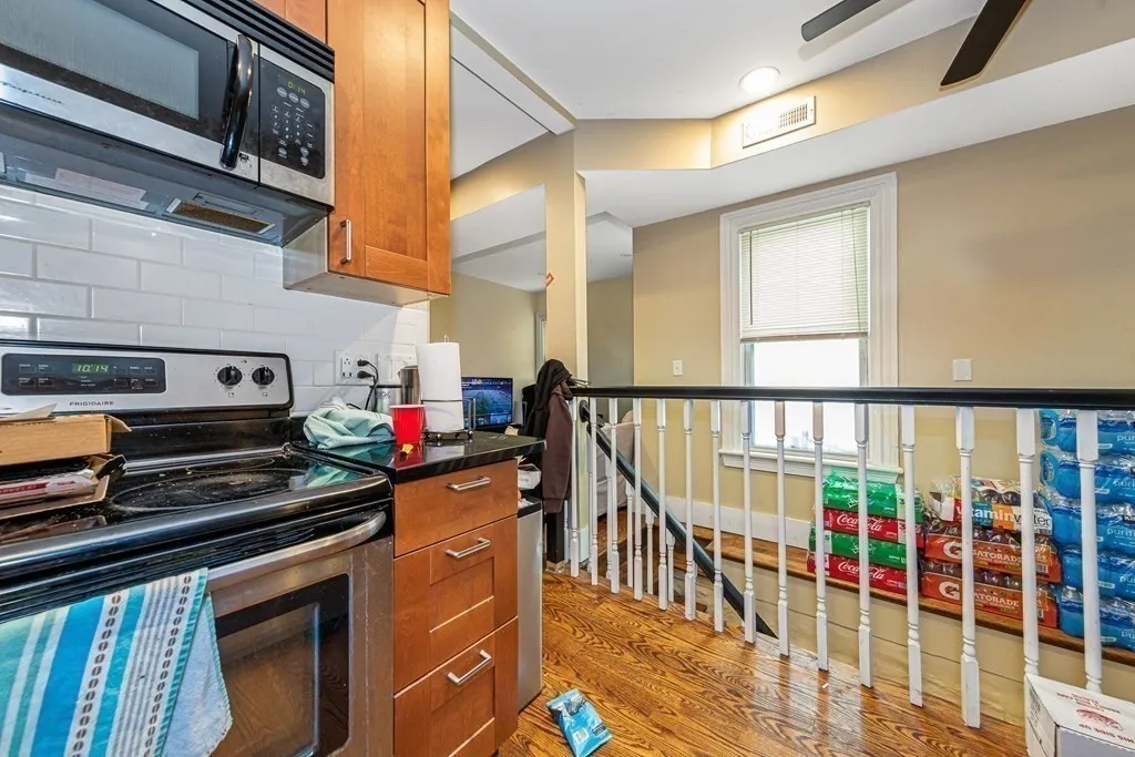 3 bed, 1 bath apartment for rent at 1566 Tremont St Unit 2A, Mission Hill — photo 8 of 37