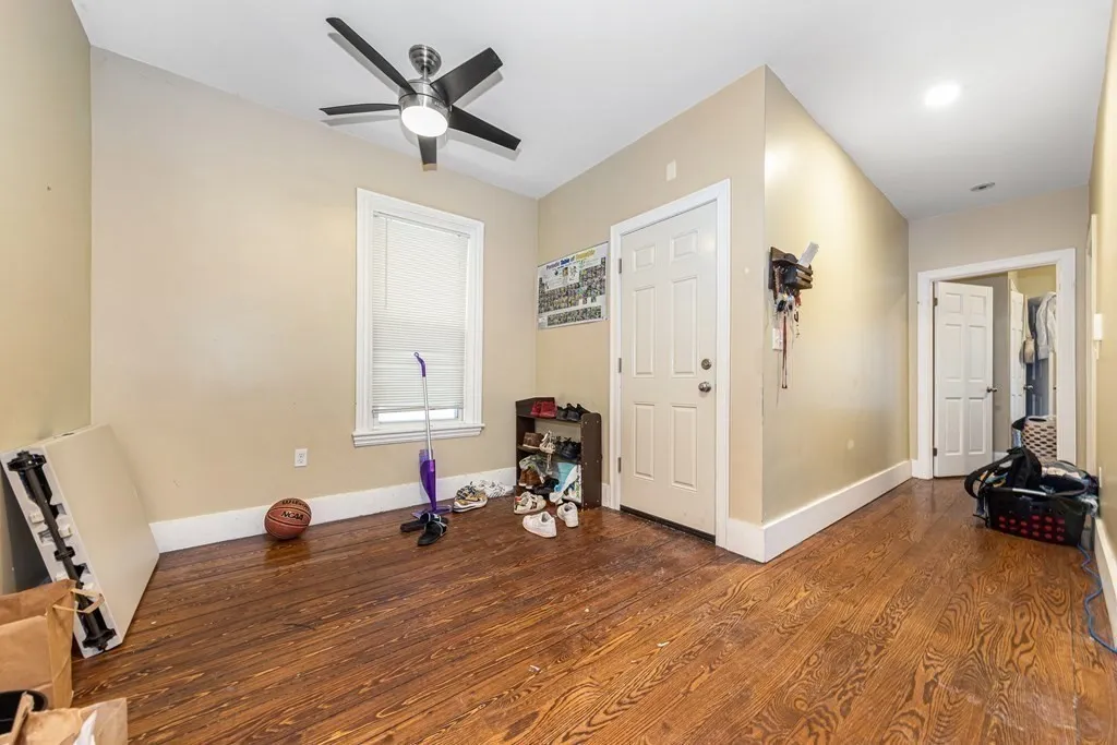 3 bed, 1 bath apartment for rent at 1566 Tremont St Unit 2A, Mission Hill — photo 12 of 37