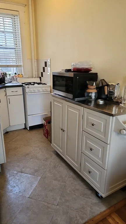 1 bed, 1 bath apartment for rent at 1568 Commonwealth Ave Unit 6, Brighton — photo 12 of 21