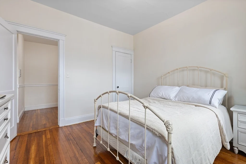 1 bed, 1 bath apartment for rent at 1568 Commonwealth Ave Unit 8, Brighton — photo 8 of 14
