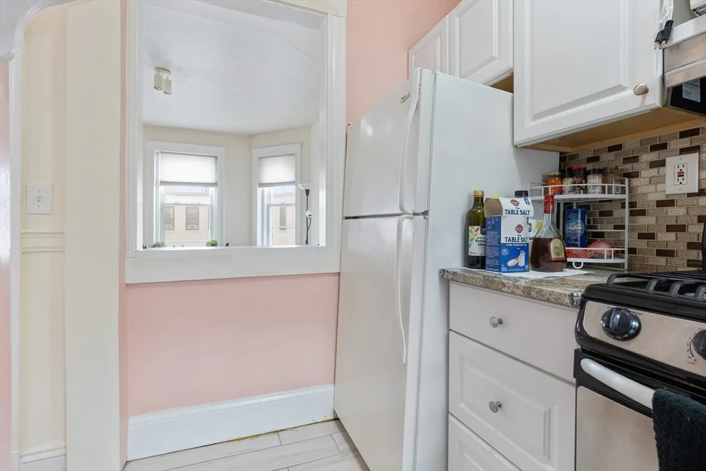 1 bed, 1 bath apartment for rent at 1568 Commonwealth Ave Unit 8, Brighton — photo 6 of 14