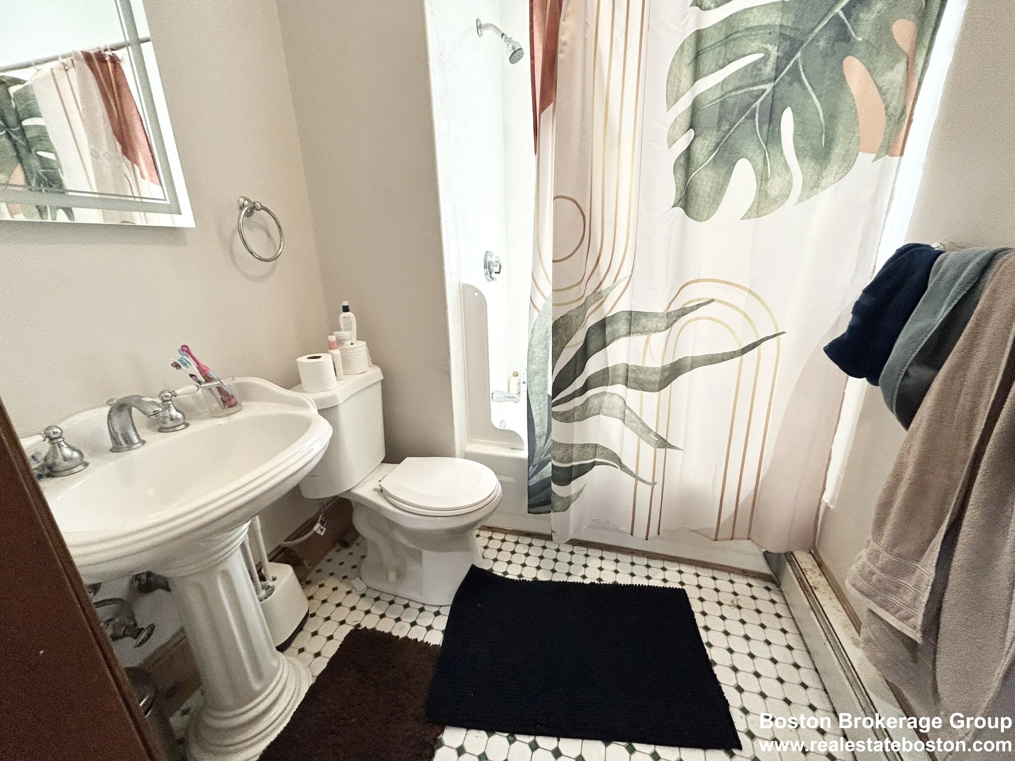 3 bed, 1 bath apartment for rent at 1568 Tremont St Unit 2, Mission Hill — photo 13 of 13