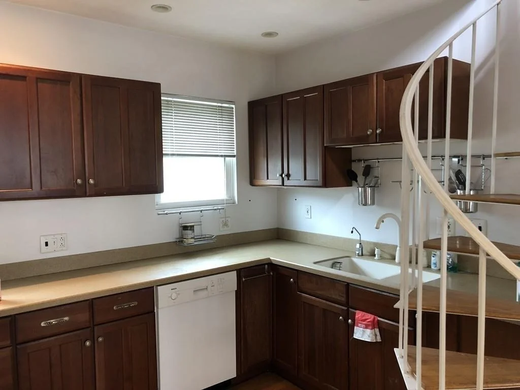 2 bed, 1 bath apartment for rent at 1568 Tremont St Unit 3, South End — photo 2 of 11