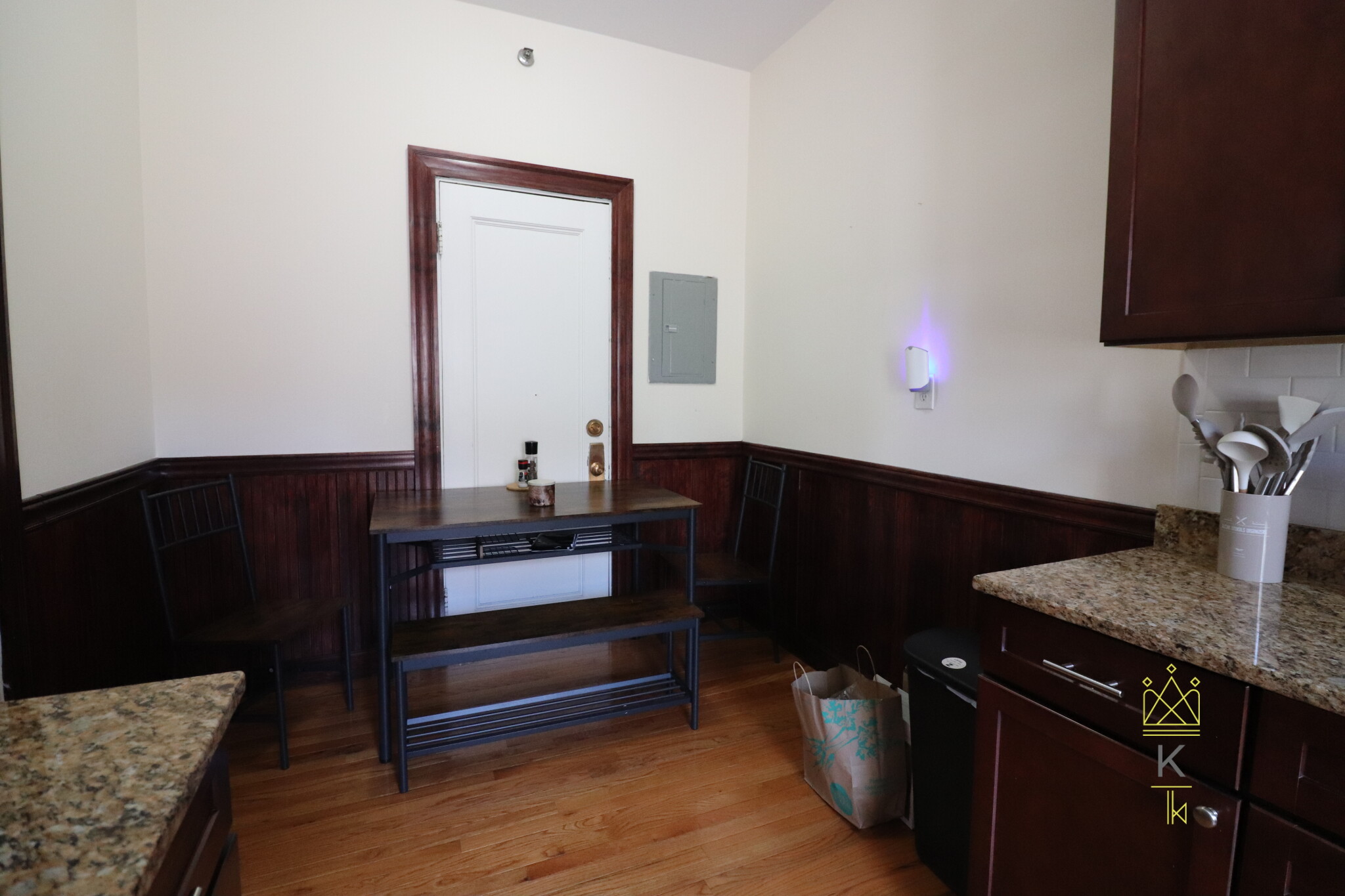2 bed, 1 bath apartment for rent at 1569 Beacon St Unit 32, Brookline — photo 10 of 12