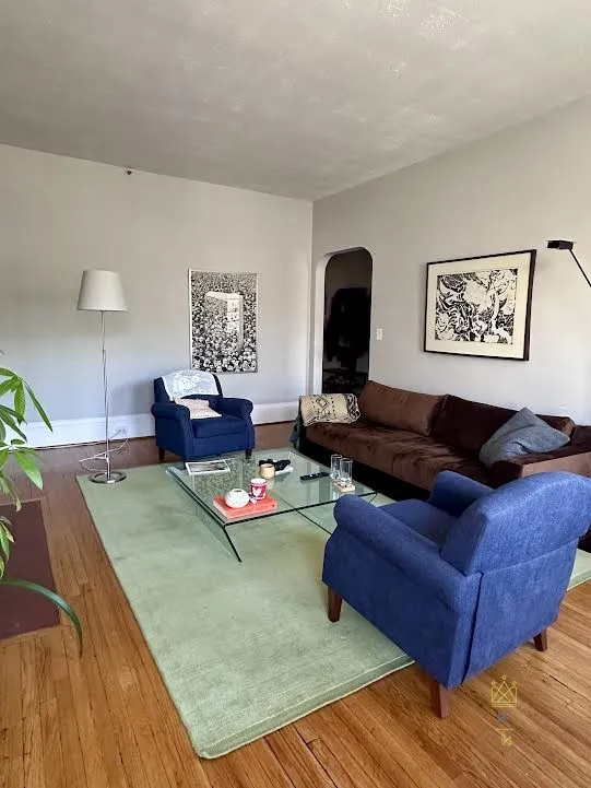 2 bed, 1 bath apartment for rent at 1569 Beacon St Unit 61, Brookline — photo 3 of 19