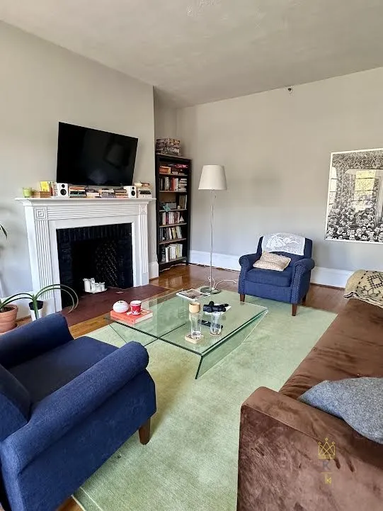 2 bed, 1 bath apartment for rent at 1569 Beacon St Unit 61, Brookline — photo 1 of 19