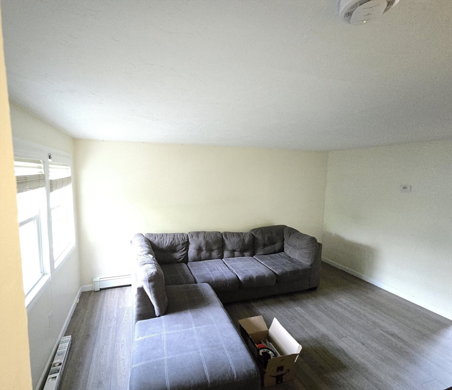 2 bed, 1 bath apartment for rent at 157-159 Third St Unit 2, Leominster — photo 1 of 20