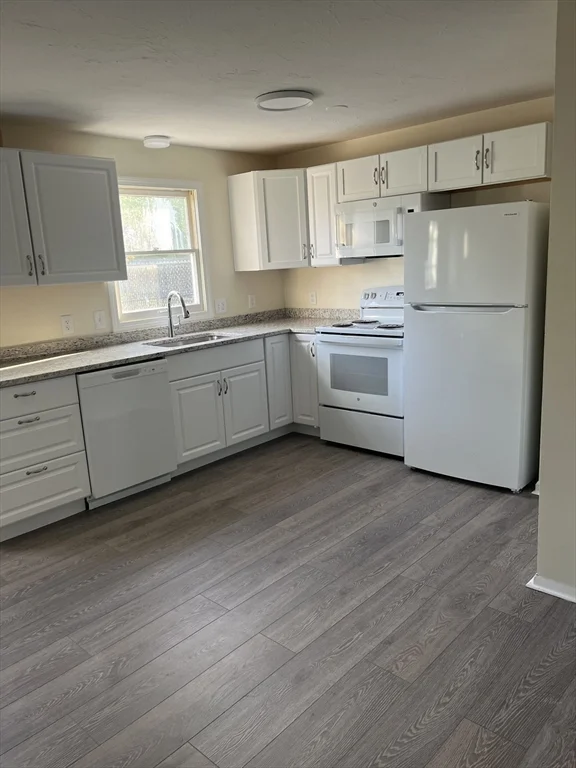 2 bed, 1 bath apartment for rent at 157-159 Third Unit 1, Leominster — photo 2 of 13