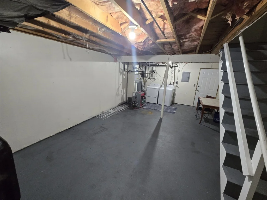 2 bed, 1 bath apartment for rent at 157-159 Third Unit 3, Leominster — photo 14 of 22
