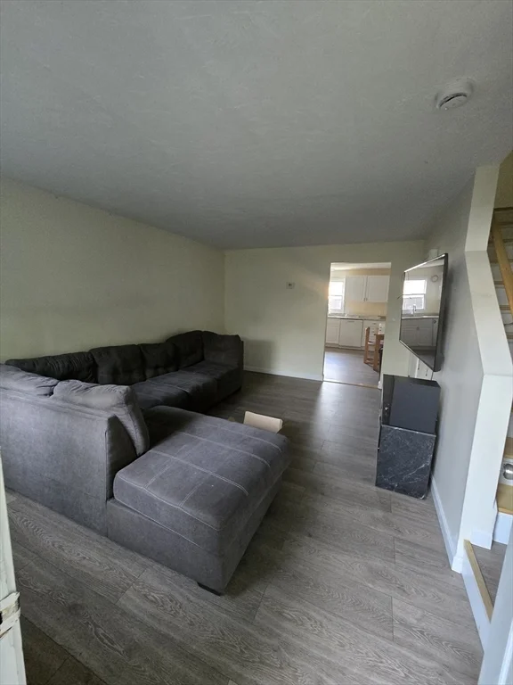 2 bed, 1 bath apartment for rent at 157-159 Third Unit 3, Leominster — photo 4 of 22