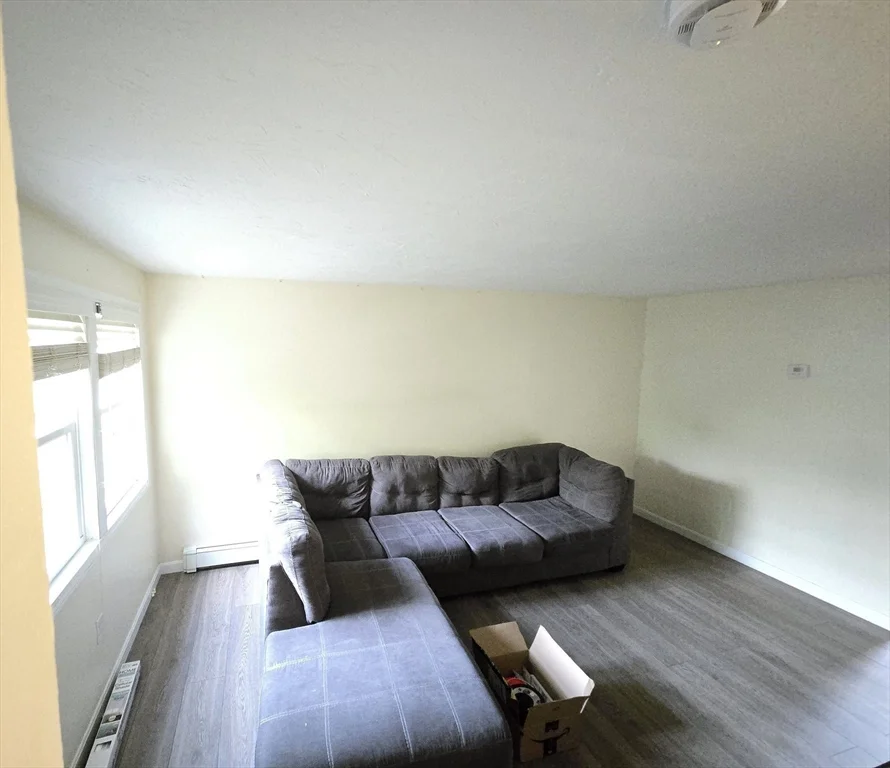 2 bed, 1 bath apartment for rent at 157-159 Third Unit 3, Leominster — photo 6 of 22