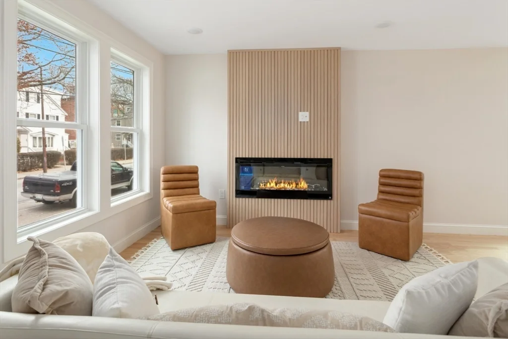 4 bed, 3 bath apartment for rent at 157 Boston Ave Unit 1, West Medford — photo 3 of 32