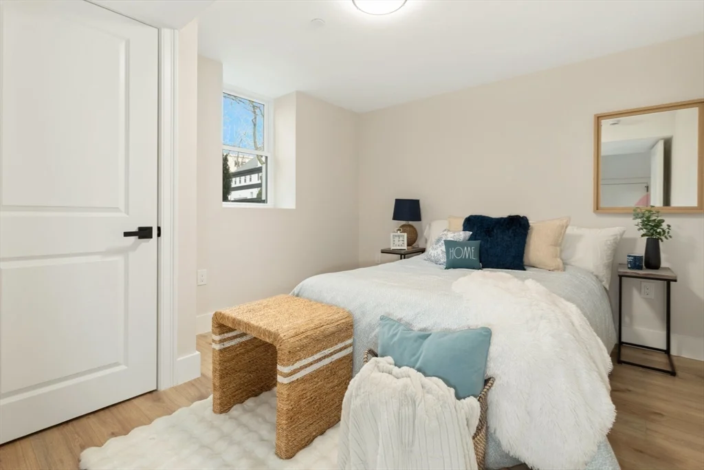 4 bed, 3 bath apartment for rent at 157 Boston Ave Unit 1, West Medford — photo 16 of 32