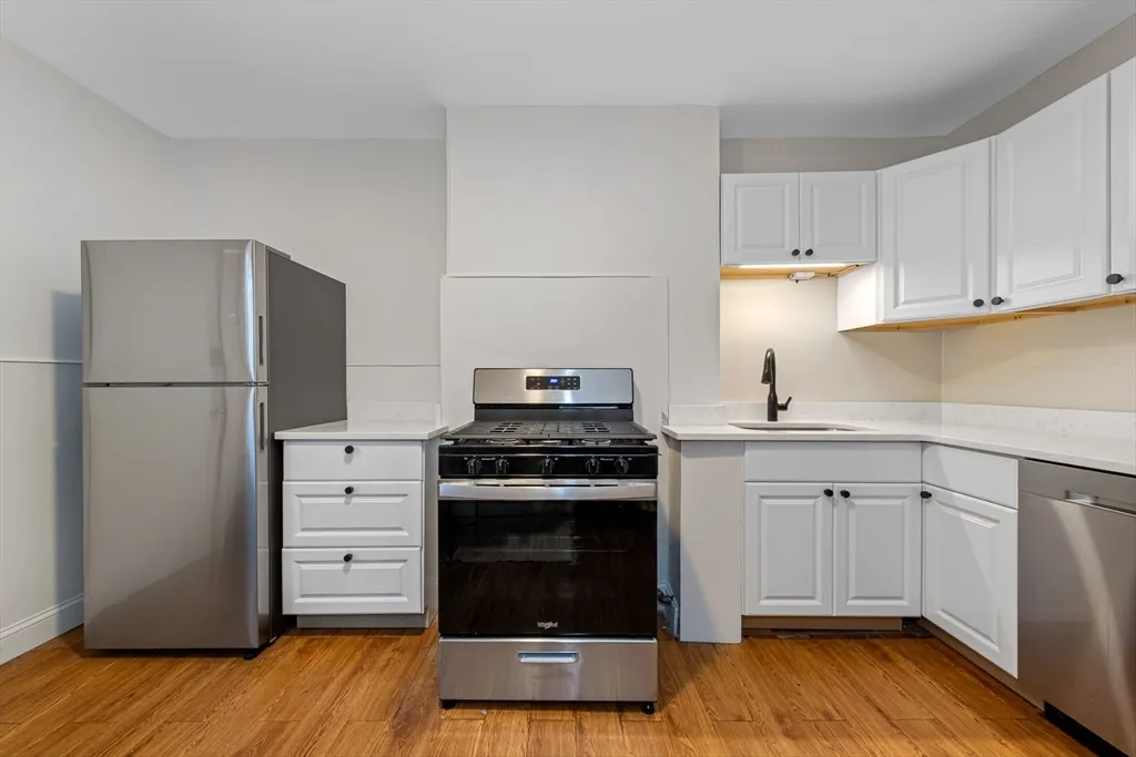 2 bed, 1 bath apartment for rent at 157 Cambridge St Unit 2, East Cambridge — photo 2 of 9