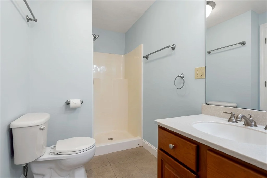 3 bed, 3 bath apartment for rent at 157 Clay St Unit 157, Wollaston — photo 16 of 25
