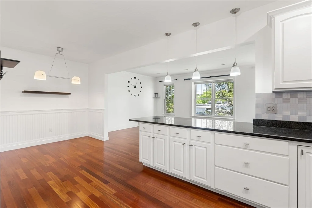 3 bed, 3 bath apartment for rent at 157 Clay St Unit 157, Wollaston — photo 4 of 25
