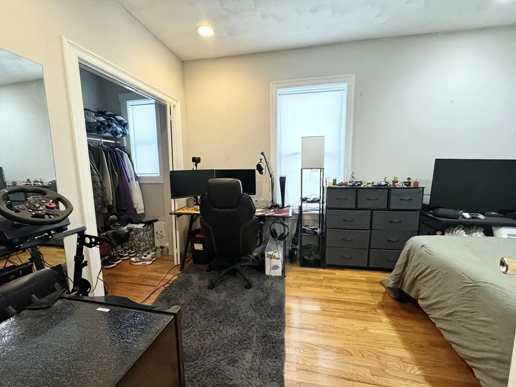 4 bed, 2 bath apartment for rent at 157 East Cottage Unit 1, Dorchester — photo 5 of 16