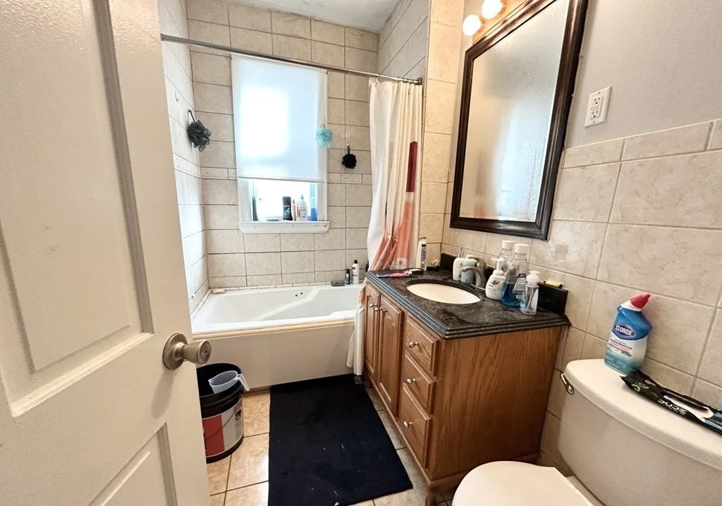 4 bed, 2 bath apartment for rent at 157 East Cottage Unit 1, Dorchester — photo 9 of 16