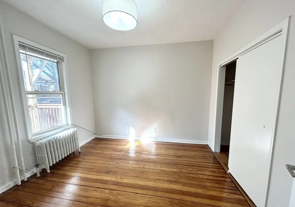 4 bed, 2 bath apartment for rent at 157 East Cottage Unit 1, Dorchester — photo 11 of 16