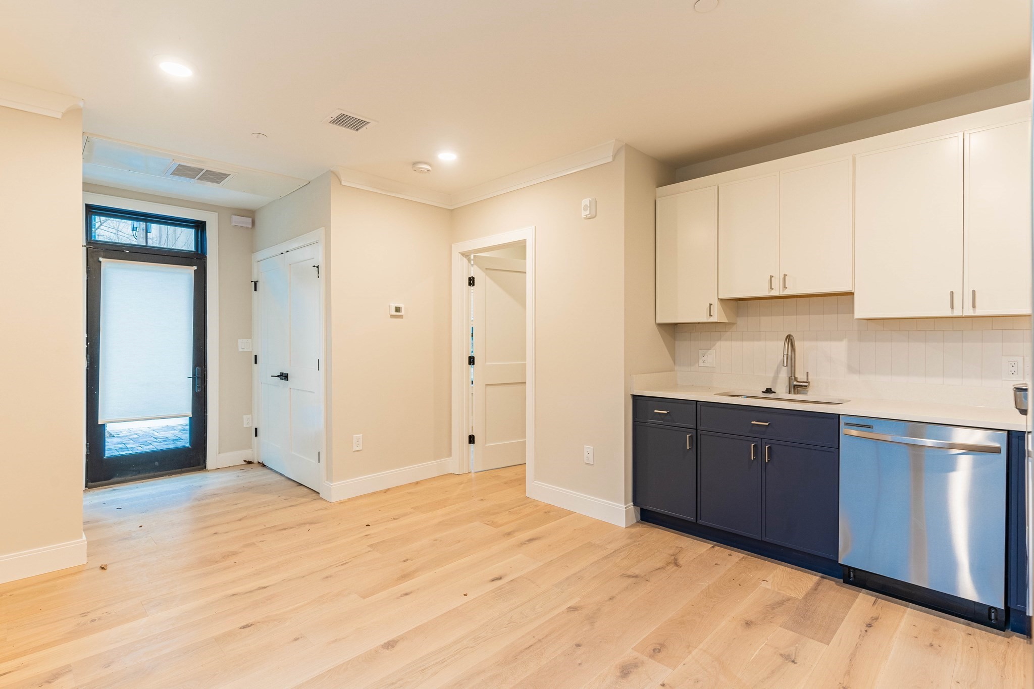 2 bed, 2 bath apartment for rent at 157 Everett St Unit 102, Allston — photo 2 of 6