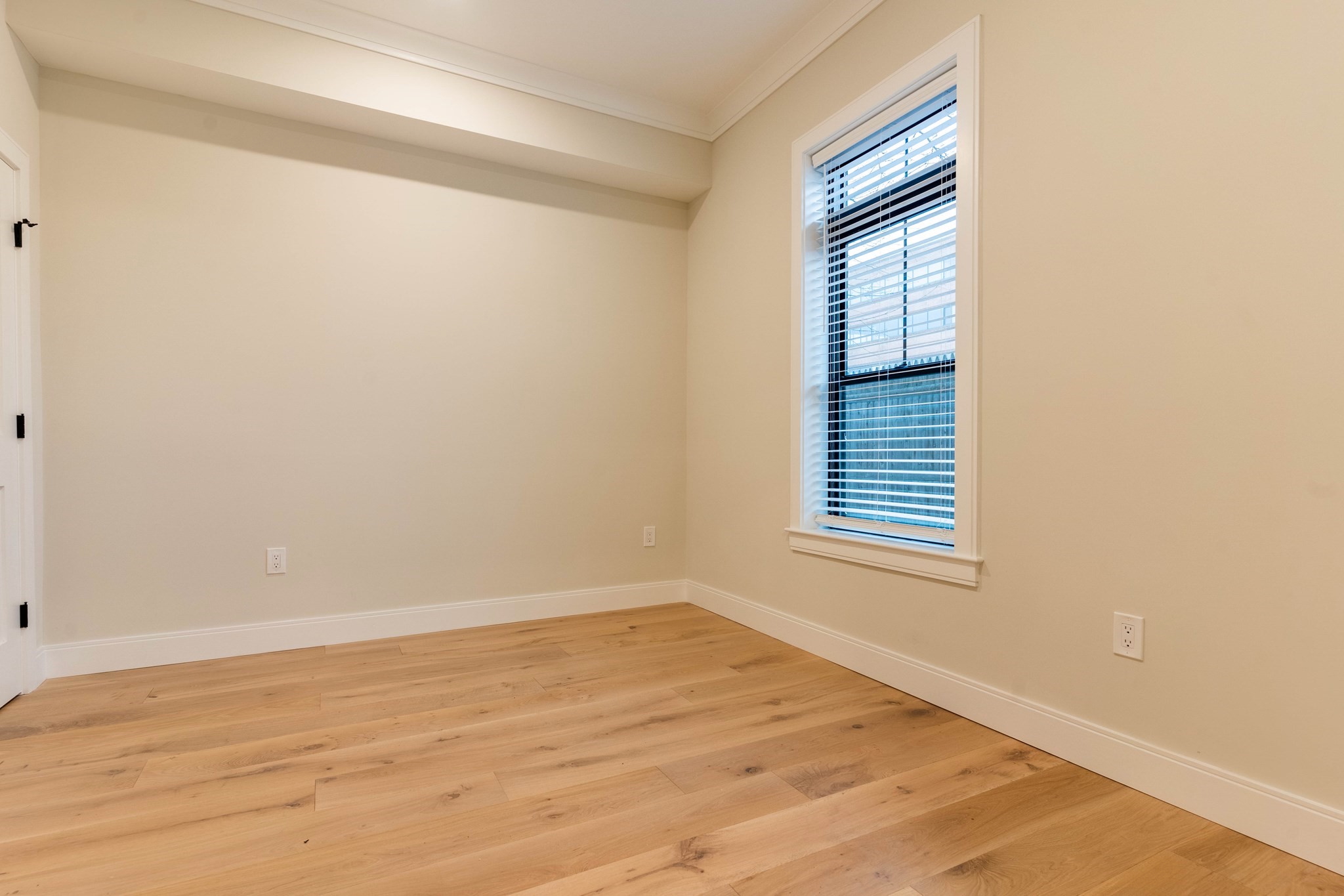 2 bed, 2 bath apartment for rent at 157 Everett St Unit 102, Allston — photo 3 of 6