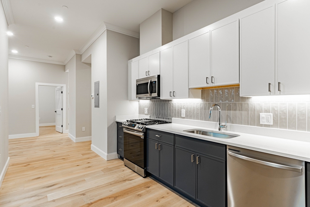 2 bed, 1 bath apartment for rent at 157 Everett St Unit 201, Allston — photo 2 of 7