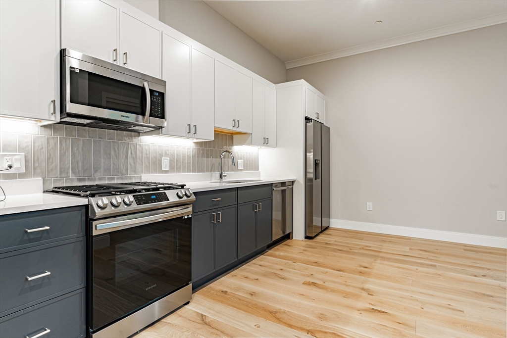 2 bed, 1 bath apartment for rent at 157 Everett St Unit 201, Allston — photo 1 of 7