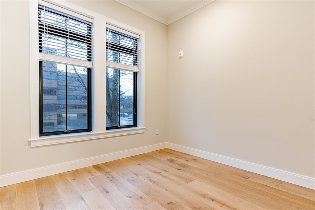 3 bed, 2 bath apartment for rent at 157 Everett St Unit 204, Allston — photo 7 of 8