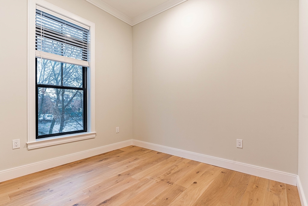3 bed, 2 bath apartment for rent at 157 Everett St Unit 204, Allston — photo 6 of 8