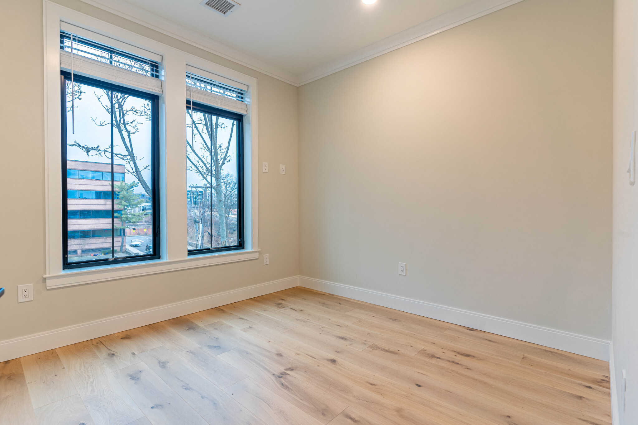 2 bed, 2 bath apartment for rent at 157 Everett St Unit 301, Allston — photo 5 of 12