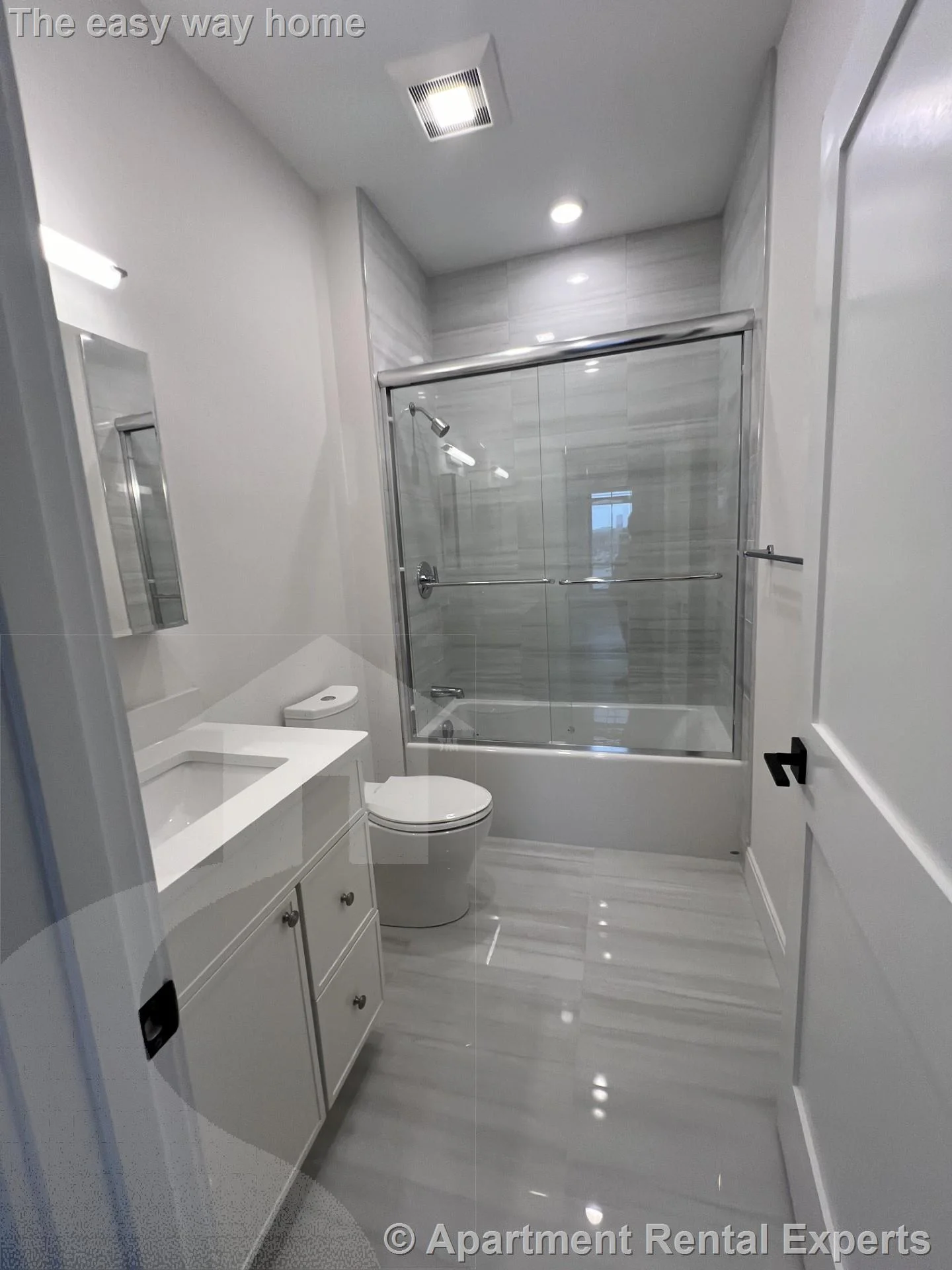 4 bed, 3 bath apartment for rent at 157 Everett St Unit 302, Allston — photo 9 of 11