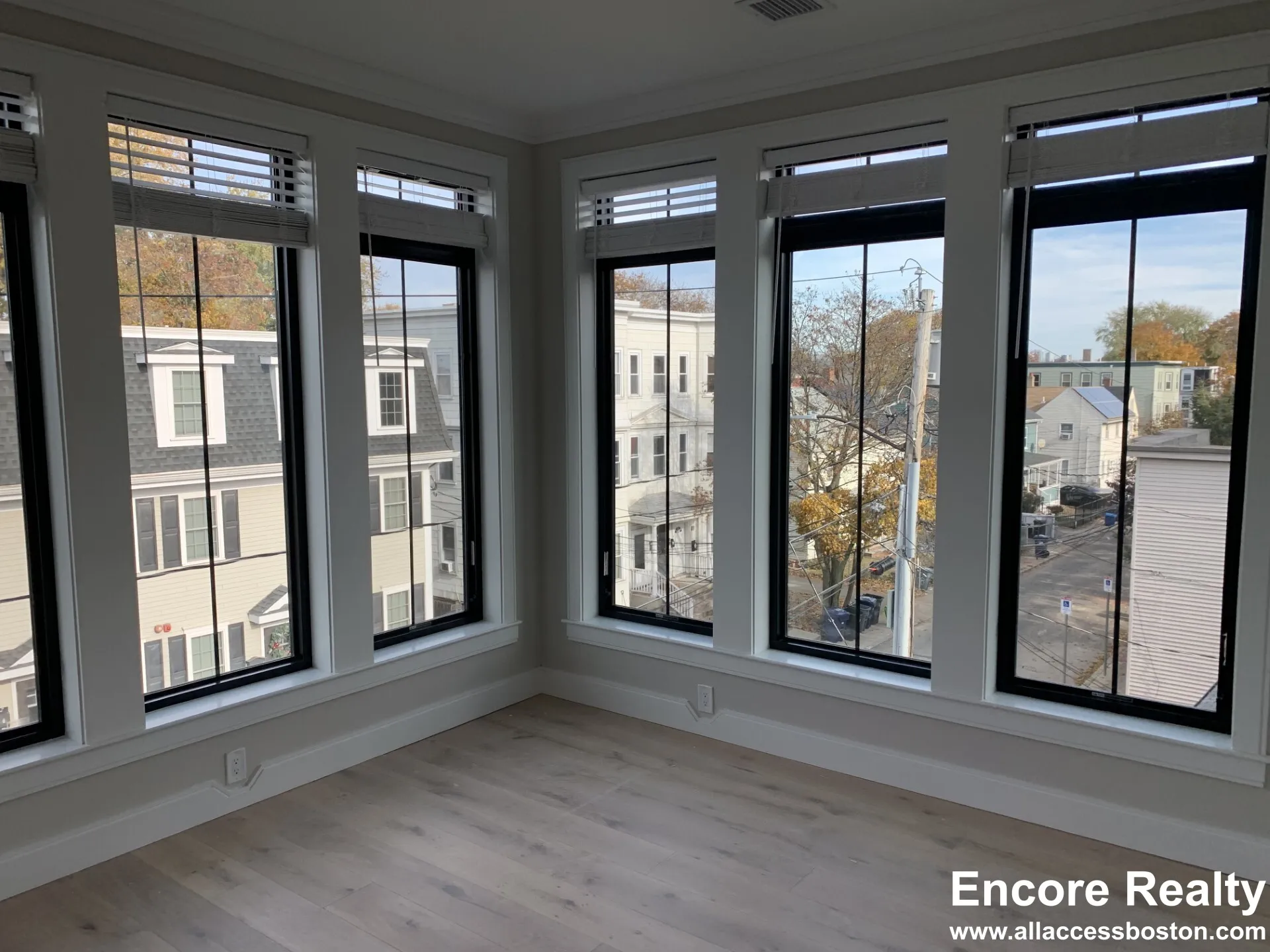 4.5 bed, 3 bath apartment for rent at 157 Everett St Unit 302M, Allston — photo 1 of 35