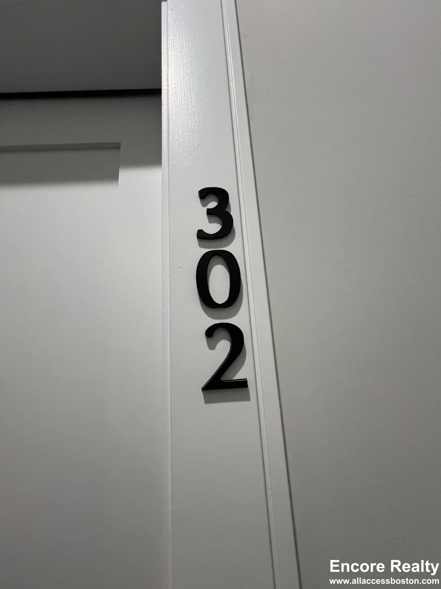 4.5 bed, 3 bath apartment for rent at 157 Everett St Unit 302M, Allston — photo 12 of 35