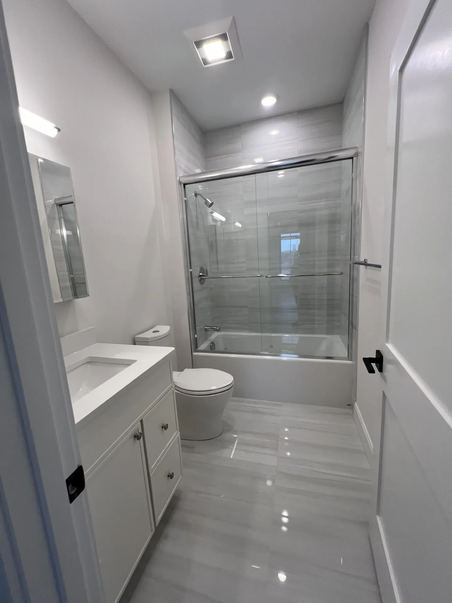 4.5 bed, 3 bath apartment for rent at 157 Everett St Unit 302M, Allston — photo 28 of 35