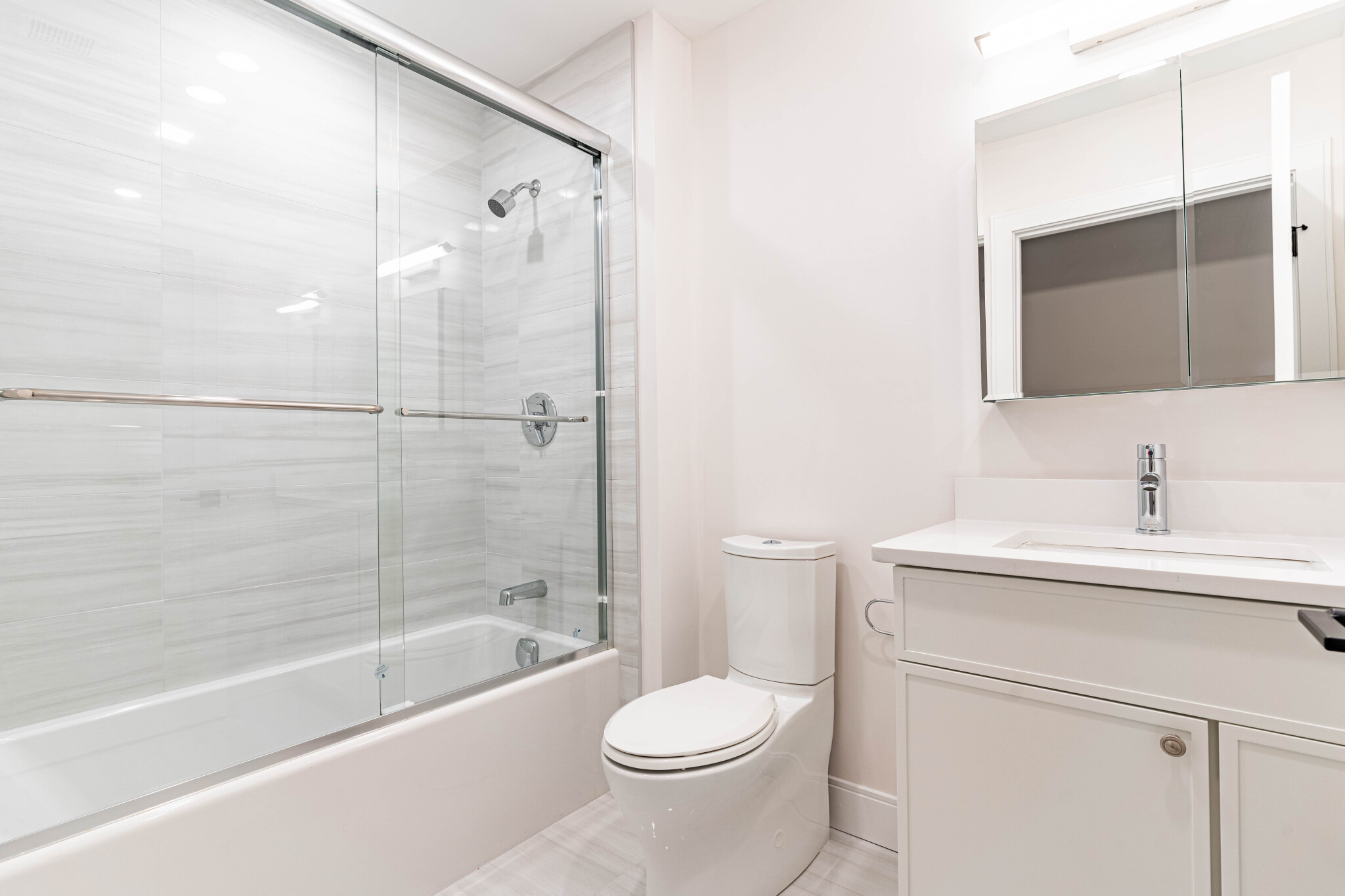 4 bed, 2.5 bath apartment for rent at 157 Everett St Unit 304, Allston — photo 7 of 12