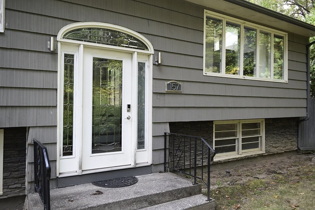 4 bed, 1 bath apartment for rent at 157 Floral St, Shrewsbury — photo 42 of 42