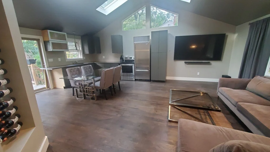 4 bed, 1 bath apartment for rent at 157 Floral St, Shrewsbury — photo 12 of 42