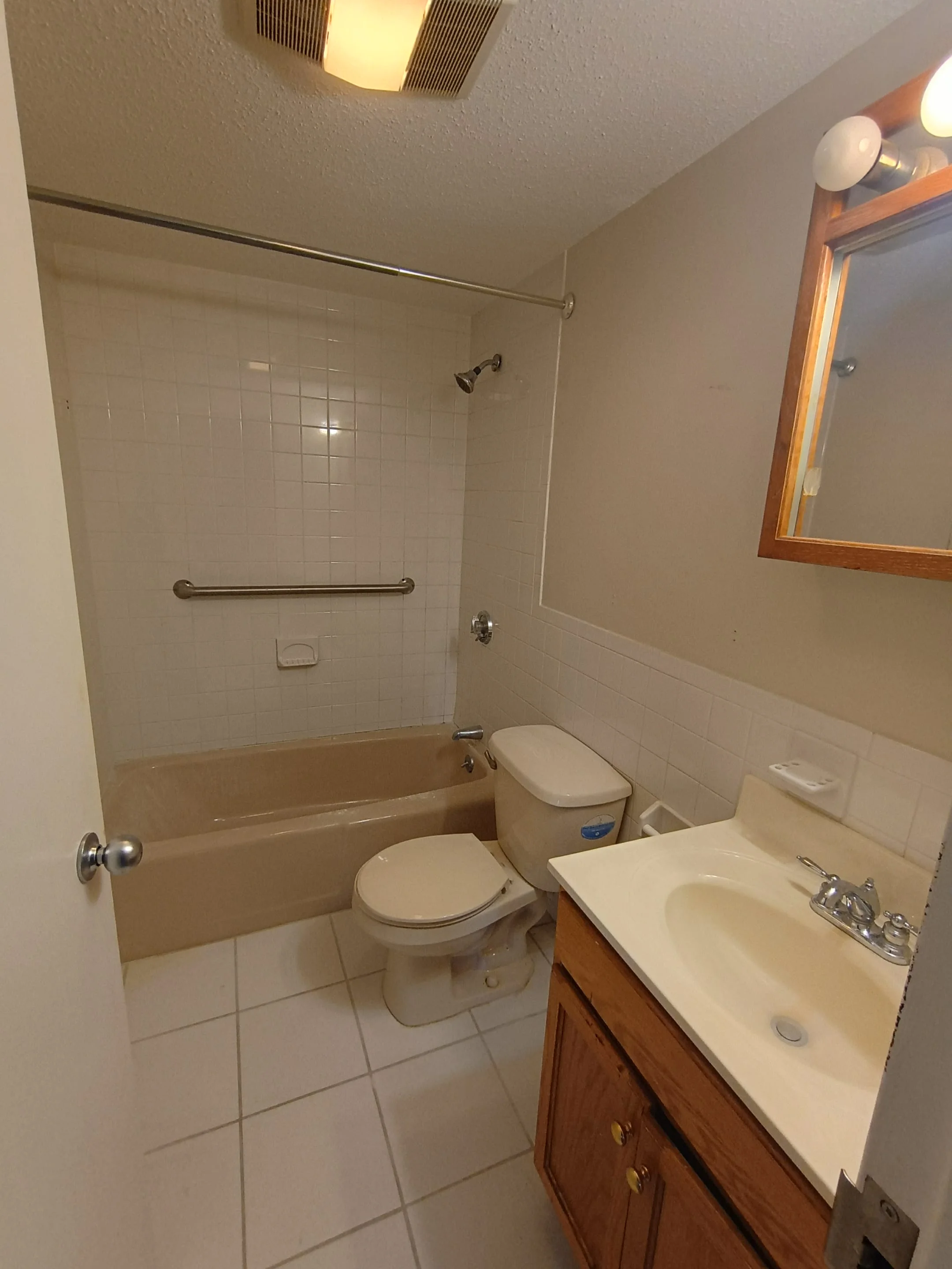 1 bed, 1 bath apartment for rent at 157 Franklin St Unit A3, Stoneham — photo 5 of 8