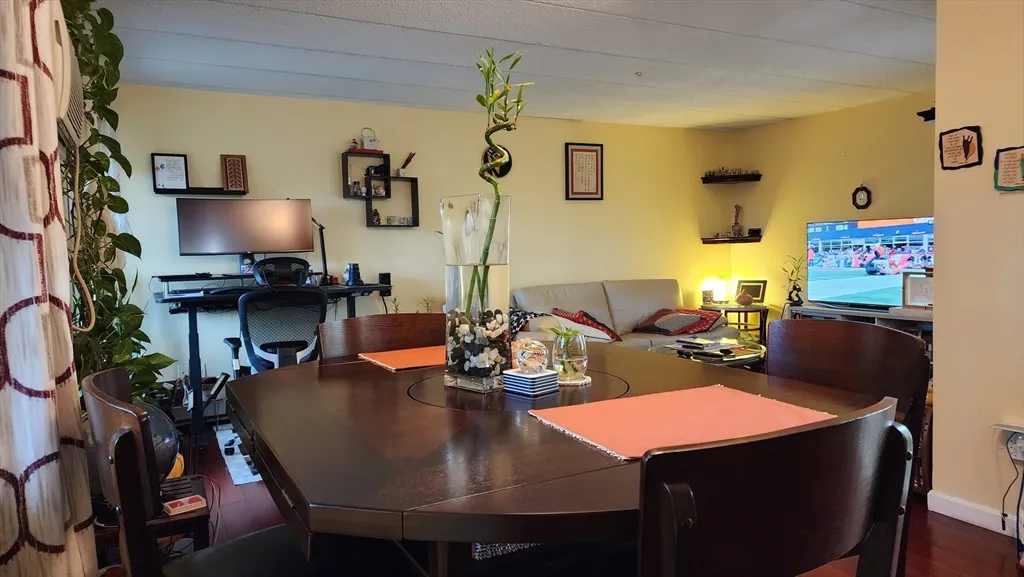 2 bed, 1 bath apartment for rent at 157 Franklin St Unit D1, Stoneham — photo 4 of 16