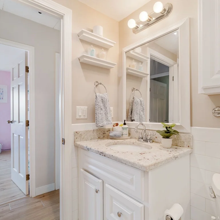 2 bed, 1 bath apartment for rent at 157 Franklin St Unit D3, Stoneham — photo 13 of 20