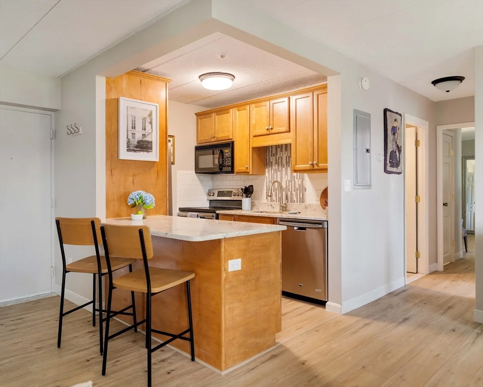 2 bed, 1 bath apartment for rent at 157 Franklin St Unit D3, Stoneham — photo 2 of 20