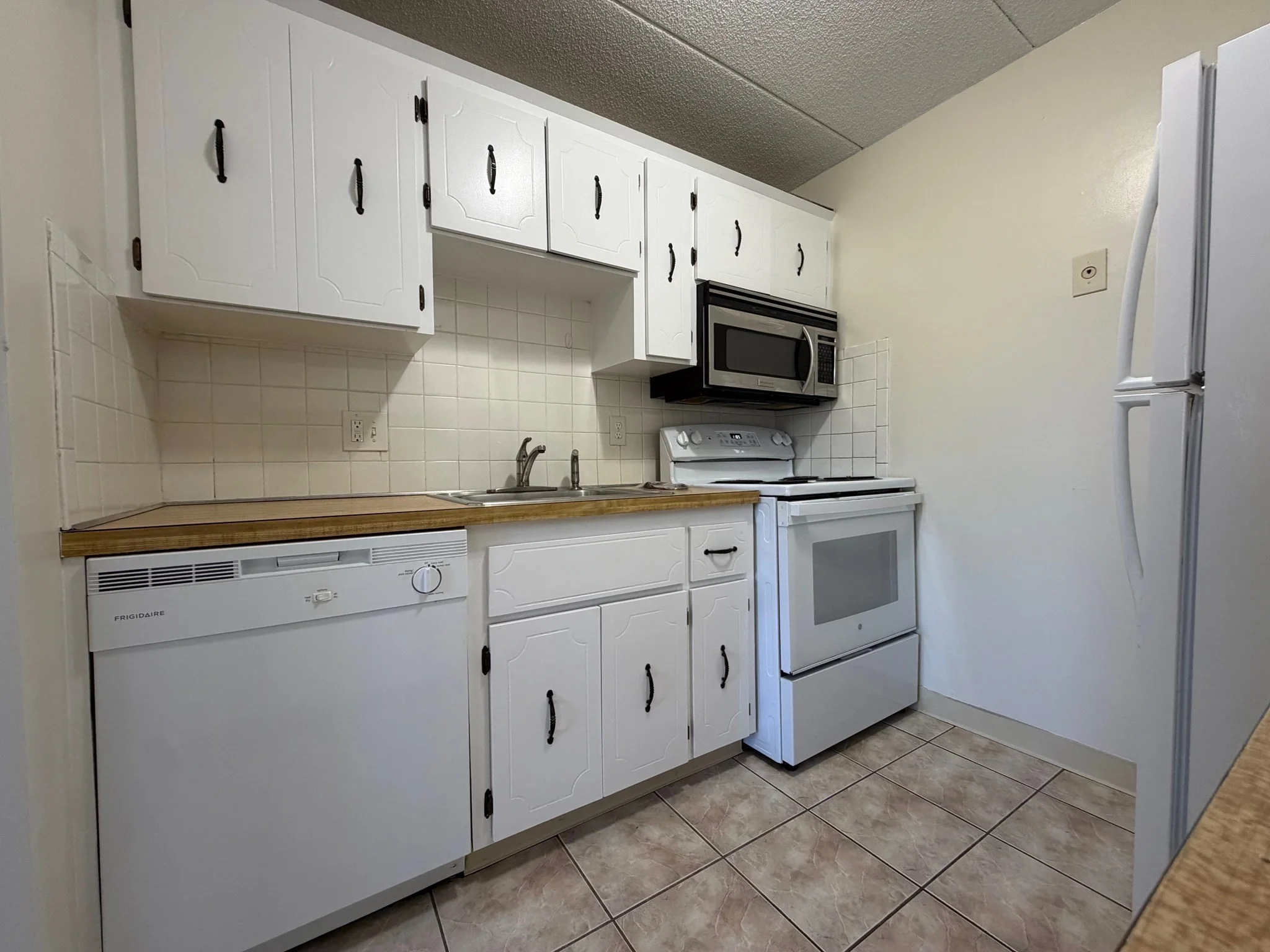2 bed, 1 bath apartment for rent at 157 Franklin St Unit E4, Stoneham — photo 8 of 16