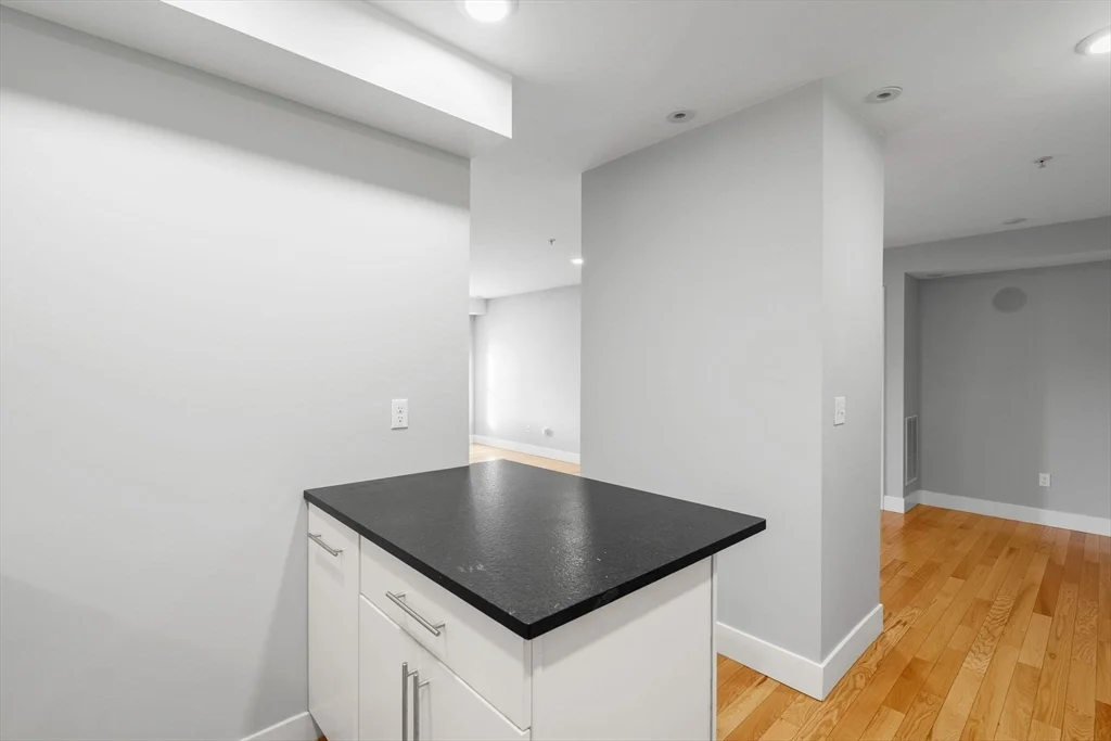 1 bed, 1 bath apartment for rent at 157 Hancock St Unit 2, Quincy — photo 8 of 25