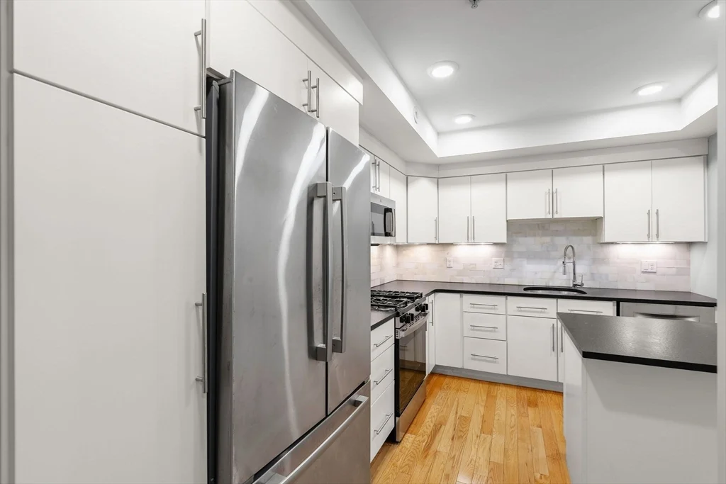 1 bed, 1 bath apartment for rent at 157 Hancock St Unit 2, Quincy — photo 6 of 25
