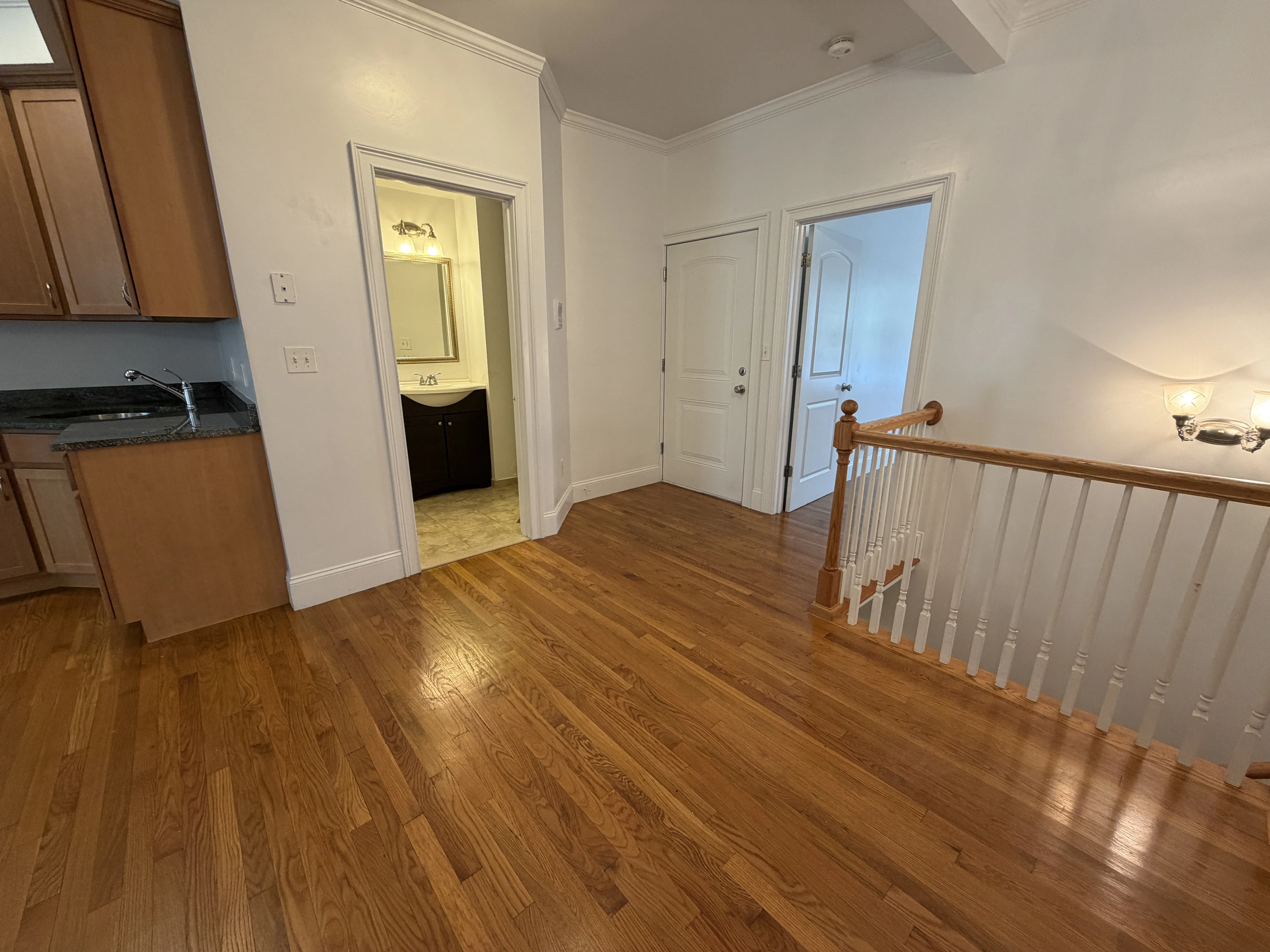 3 bed, 2 bath apartment for rent at 157 M St Unit 1, South Boston — photo 7 of 19