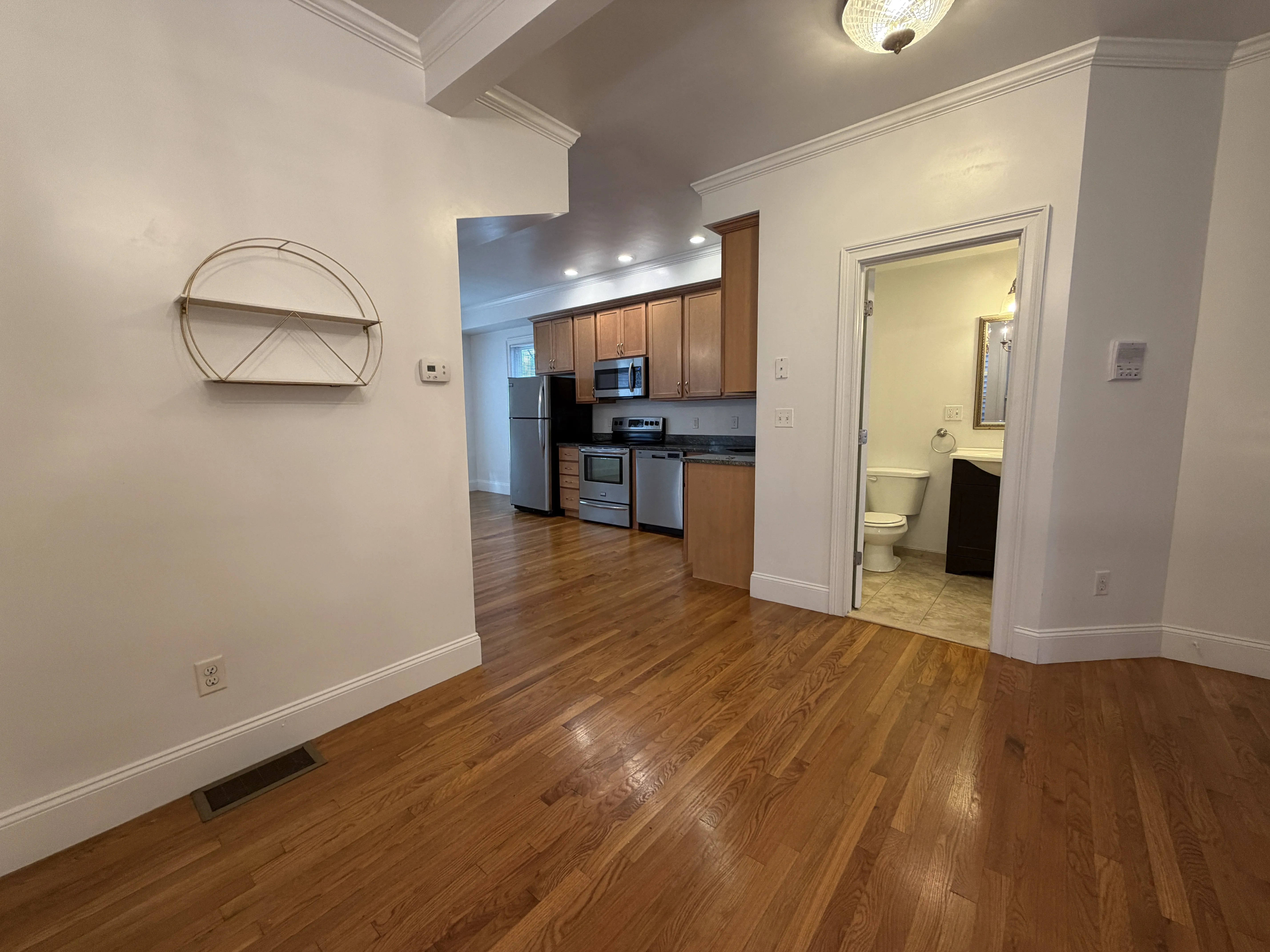 3 bed, 2 bath apartment for rent at 157 M St Unit 1, South Boston — photo 12 of 19