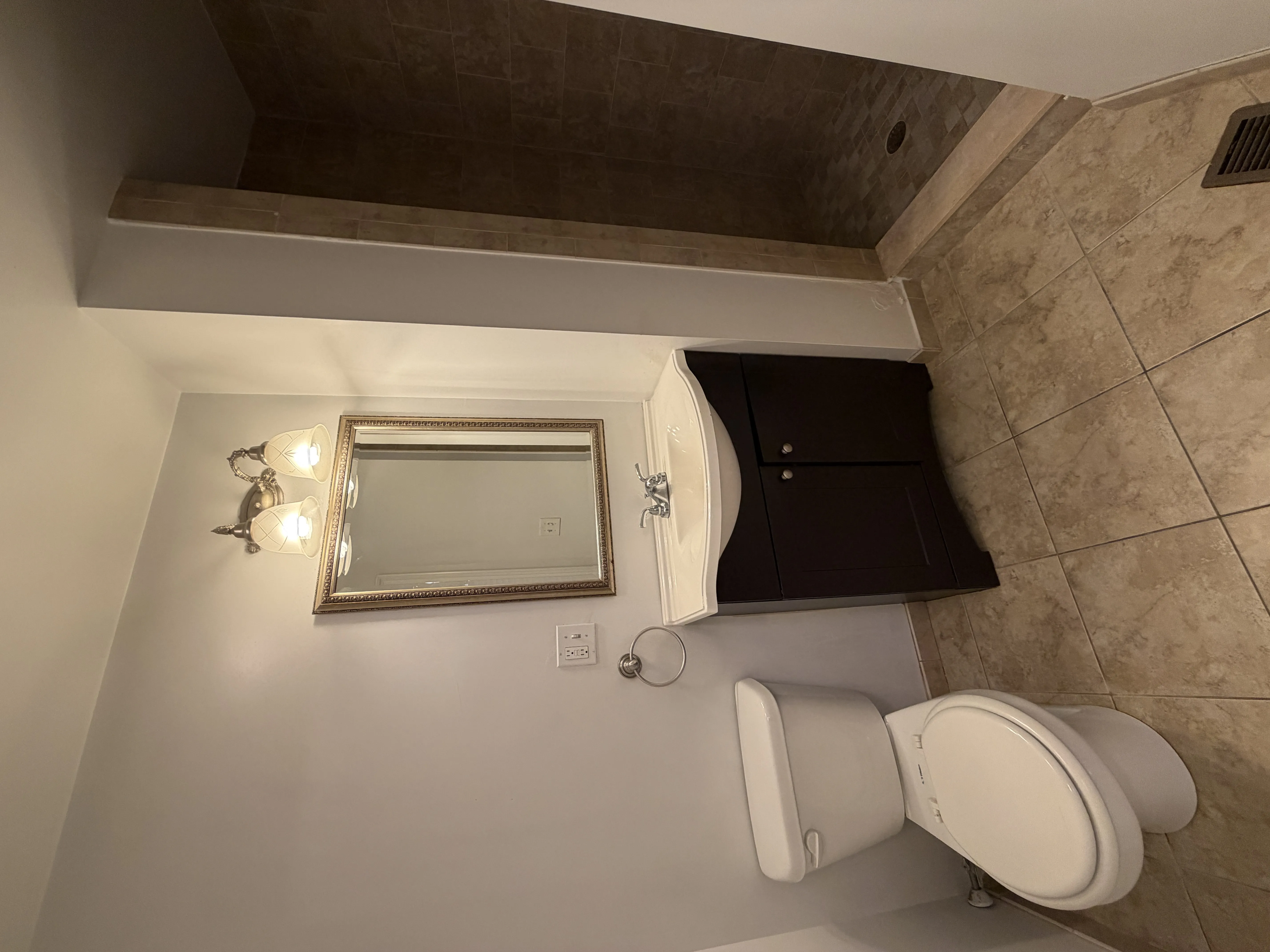 3 bed, 2 bath apartment for rent at 157 M St Unit 1, South Boston — photo 8 of 19